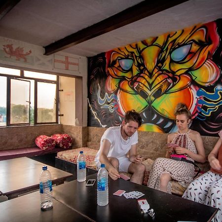 Backpacker Panda Friends - Agra Hostel อัครา ภายนอก รูปภาพ